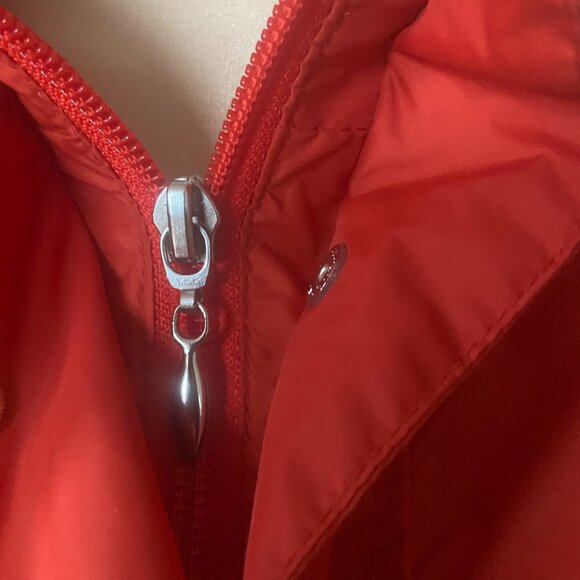 Vintage windbreaker rain jacket - size sm-med - Canadian - mid length, travel - Picture 5 of 16